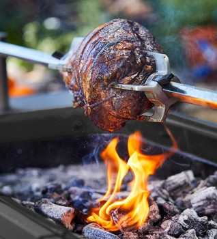 Everdure Hub II Charcoal BBQ in Black