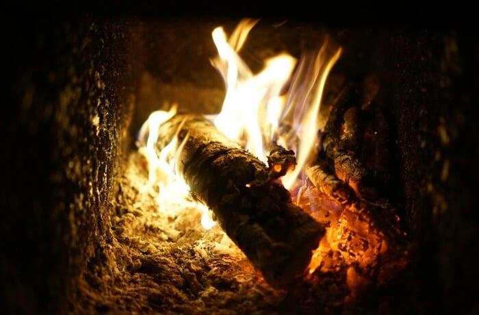 How to Properly Put Out a Fire in A Log Burner