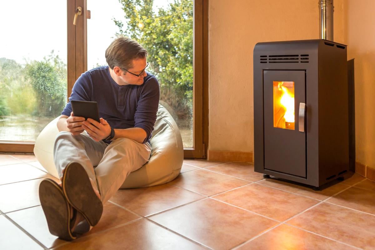 How to Use a Wood Burning Stove Efficiently (Save Fuel &amp; Reduce Waste)