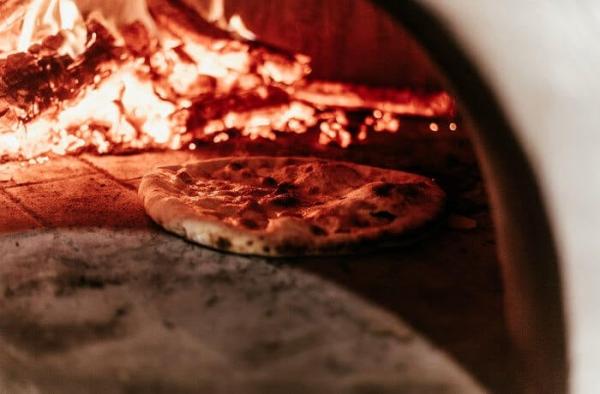 How to Light a Wood Fired Pizza Oven